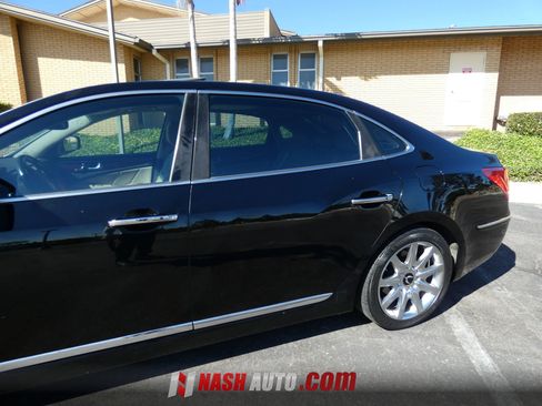 Used 2013 Hyundai Equus Signature RWD image 13