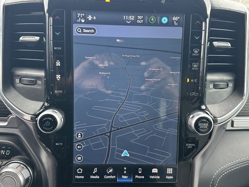 Used 2024 RAM 1500 Limited image 33