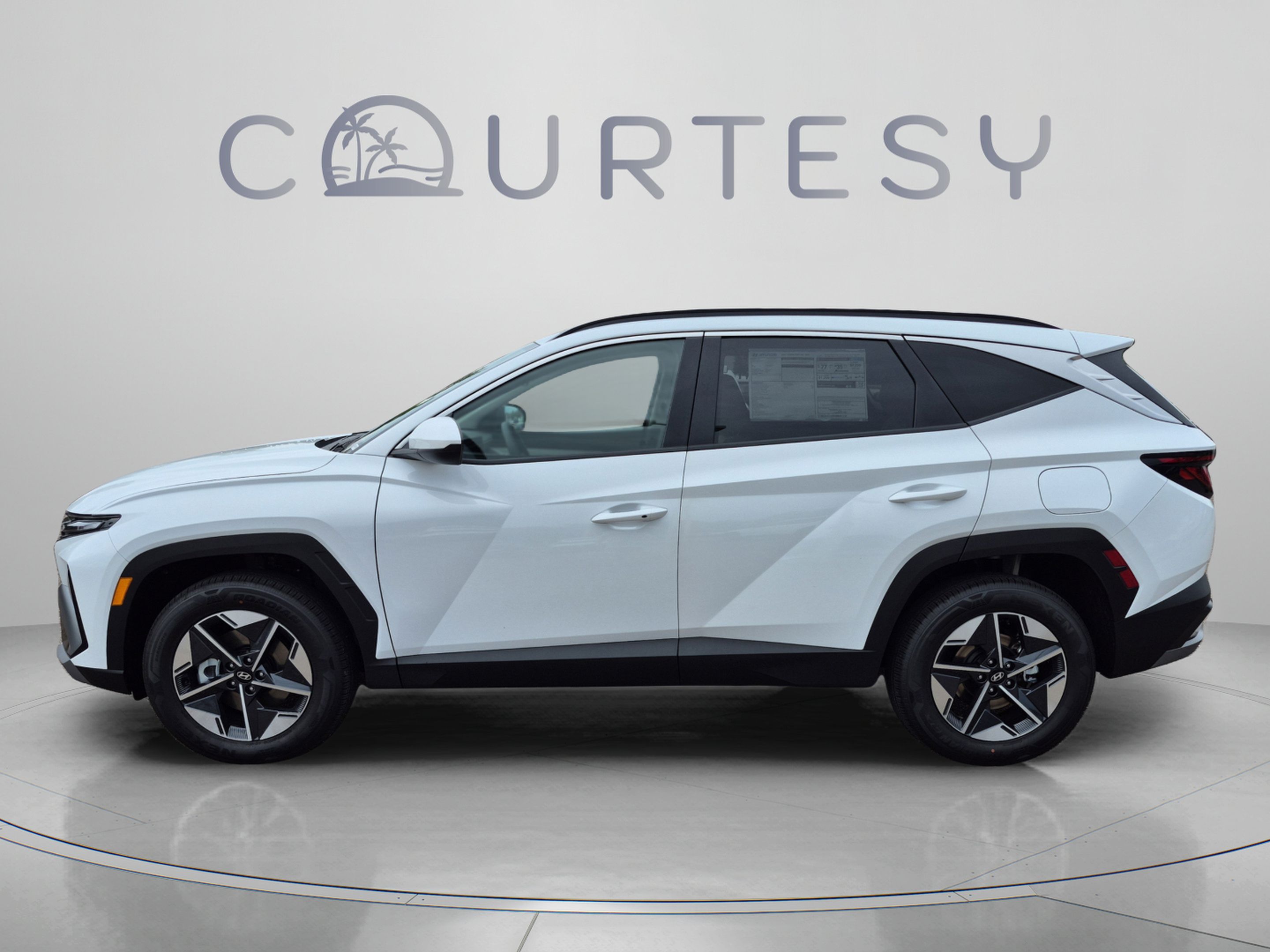 New 2026 Hyundai Tucson SEL AWD/4WD image 2