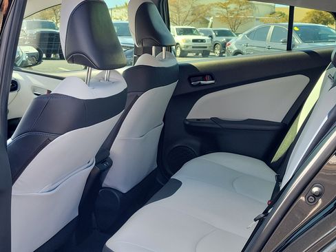 Used 2022 Toyota Prius Limited image 13