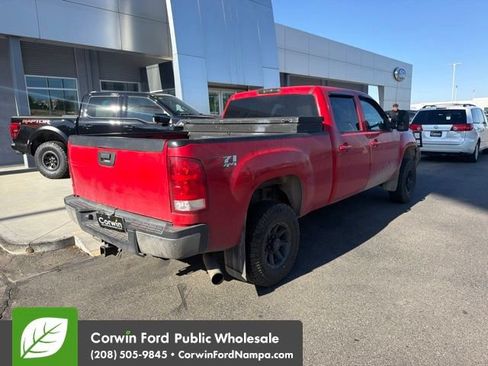 Used 2007 GMC Sierra 2500 SLT w/ Z71 Off-Road Package AWD/4WD image 8