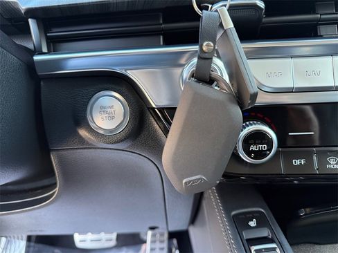 New 2025 Kia Telluride SX w/ SX Captain's Chair Package image 30