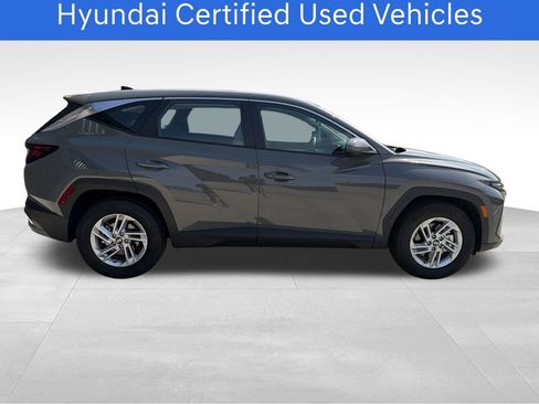 Certified 2026 Hyundai Tucson SE FWD image 7