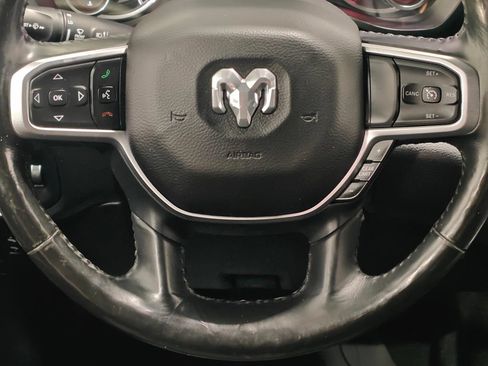Used 2019 RAM 1500 Big Horn AWD/4WD image 5