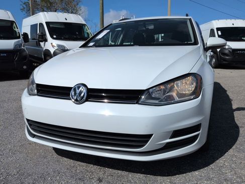 Used 2015 Volkswagen Golf TDI S FWD image 9