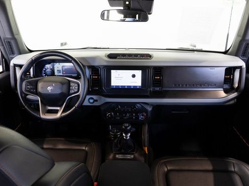 Used 2022 Ford Bronco Badlands image 26