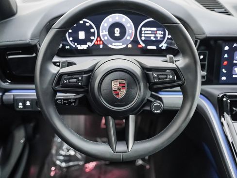 Certified 2025 Porsche Panamera image 17
