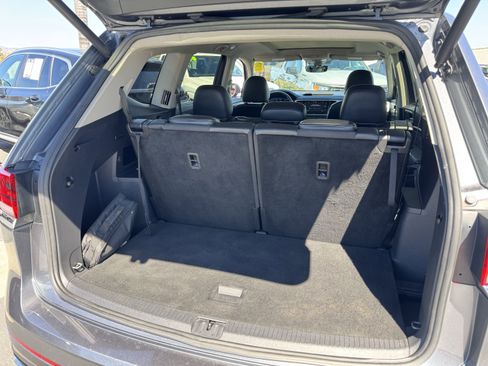 Used 2021 Volkswagen Atlas SEL R-Line image 40