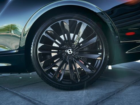 Used 2023 Bentley Continental GT Speed image 11