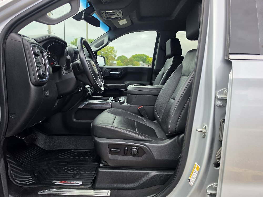 Used 2021 Chevrolet Silverado 1500 LTZ AWD/4WD image 4