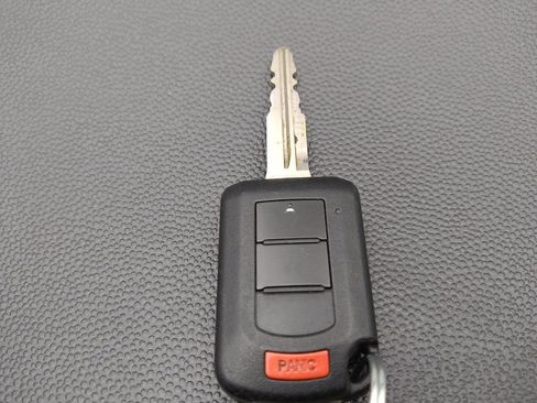 Used 2021 Mitsubishi Mirage LE image 32