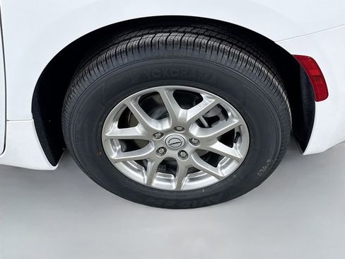 New 2026 Chrysler Voyager LX image 29