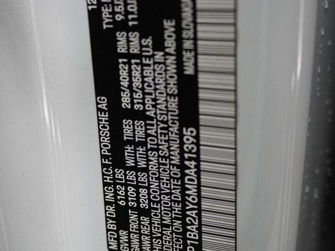 Certified 2021 Porsche Cayenne Coupe image 28