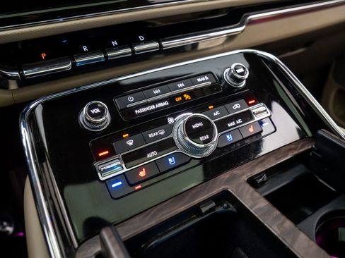 Used 2022 Lincoln Navigator Reserve image 29