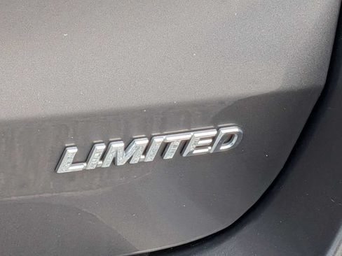 Used 2017 Toyota Sienna Limited FWD image 11