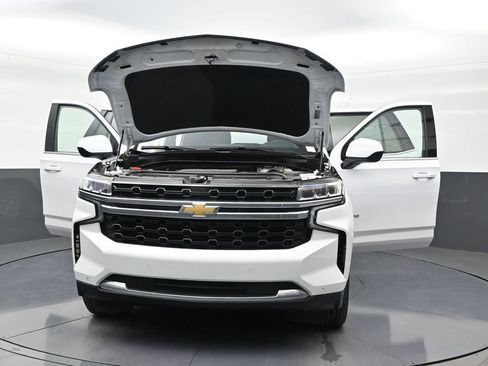 Used 2024 Chevrolet Tahoe LS RWD image 33