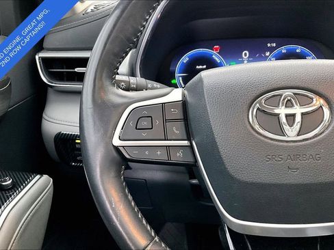 Used 2023 Toyota Highlander Platinum FWD image 25