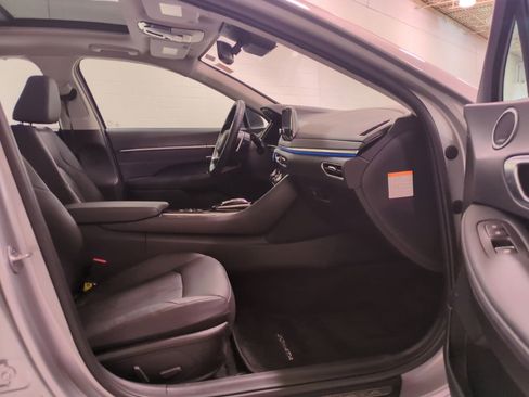 Certified 2023 Hyundai Sonata Limited FWD image 11