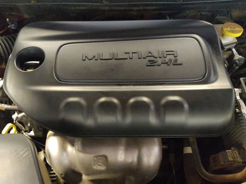 Used 2019 Jeep Cherokee Latitude w/ Popular Appearance Group FWD image 30