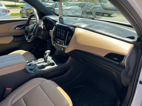 Used 2023 Chevrolet Traverse Premier w/ LPO, Floor Liner Package AWD/4WD image 30