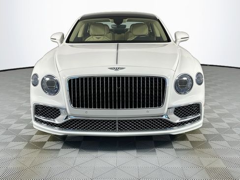 Certified 2022 Bentley Flying Spur V8 image 8