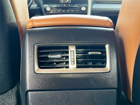 Used 2022 Lexus RX 350L 350L image 26