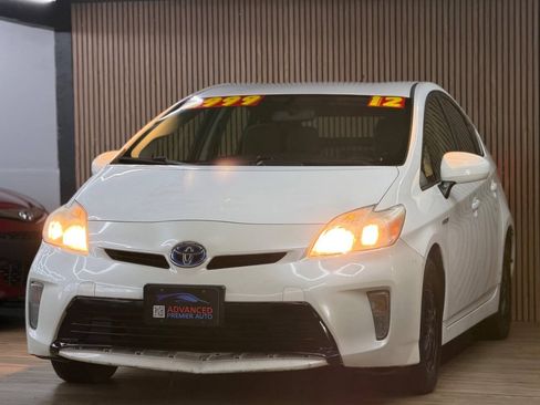 Used 2012 Toyota Prius Two FWD image 1