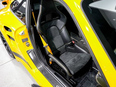 Used 2008 Porsche 911 GT2 RWD image 22
