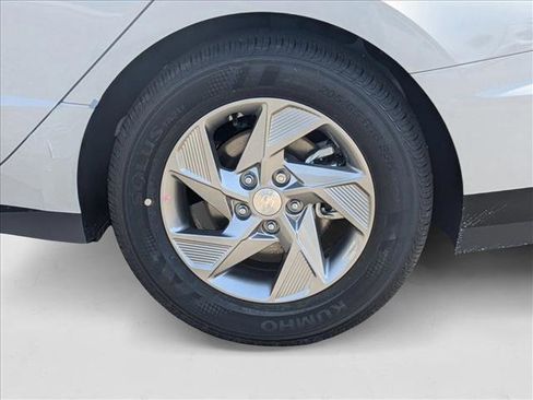 New 2025 Hyundai Sonata SE image 10