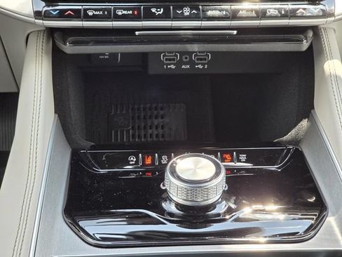 New 2026 Jeep Grand Wagoneer 2WD w/ Premium Group I image 17