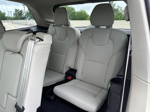 Certified 2024 Volvo XC90 B6 Plus w/ Protection Package AWD/4WD image 11