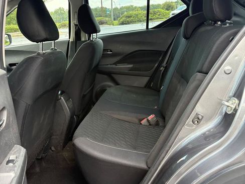 Used 2024 Nissan Kicks SV FWD image 12