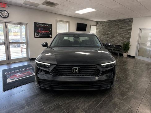 Used 2025 Honda Accord SE image 3