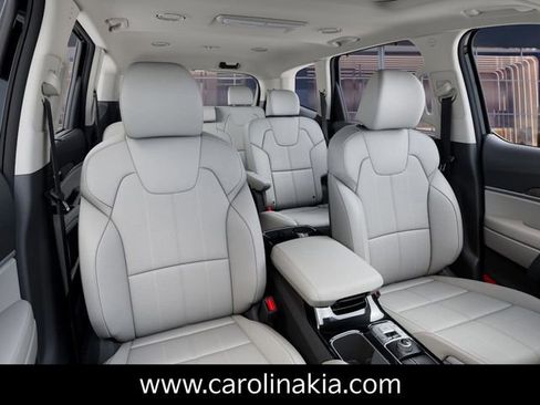 New 2025 Kia Telluride EX image 13