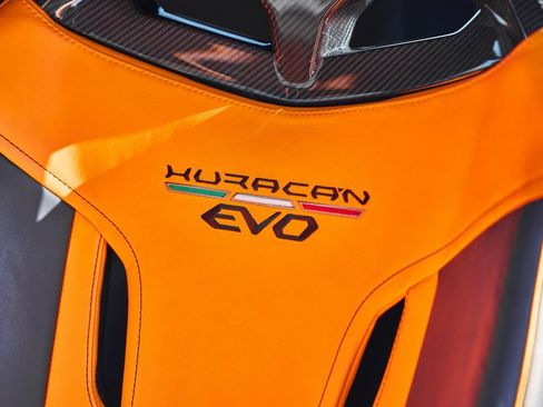 Used 2020 Lamborghini Huracan EVO image 42