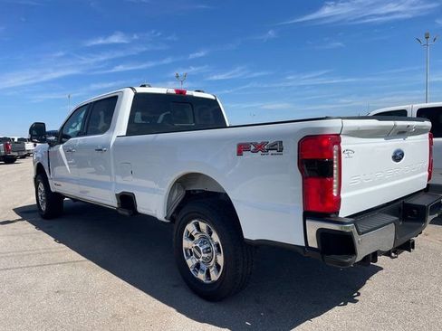 Used 2025 Ford F350 Lariat w/ Lariat Ultimate Package image 5
