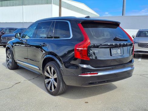 Certified 2024 Volvo XC90 B5 Plus image 5