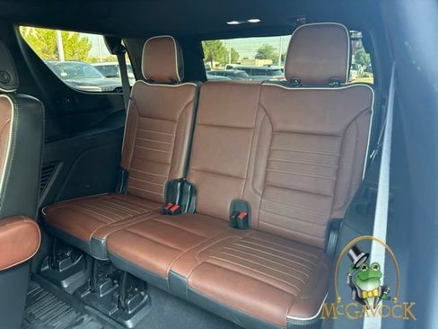 Used 2023 GMC Yukon Denali Ultimate w/ LPO, Floor Liner Package AWD/4WD image 23