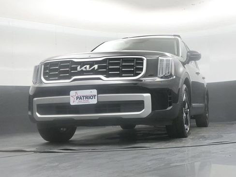 Used 2025 Kia Telluride S AWD/4WD image 46