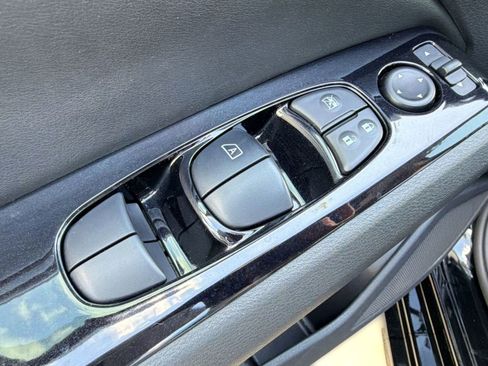 Used 2024 Nissan Altima 2.5 SR w/ SR Premium Package image 21