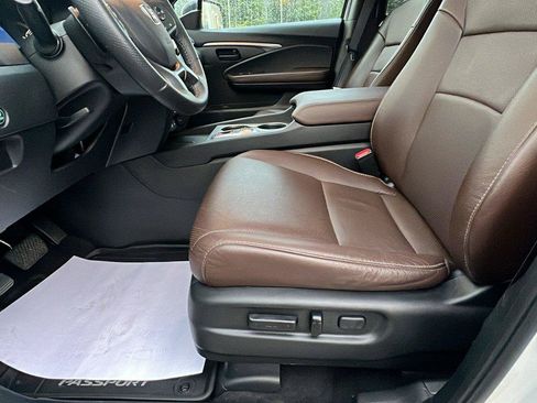 Used 2024 Honda Passport EX-L image 23