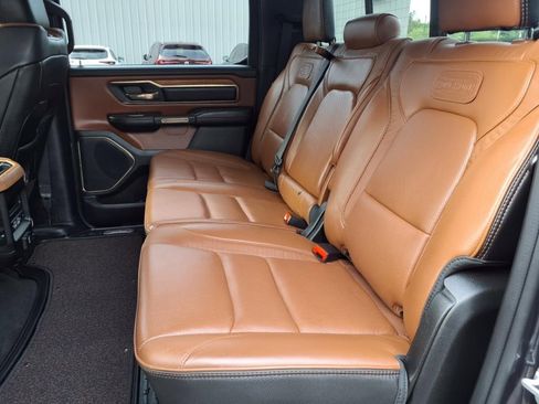 Used 2021 RAM 1500 Limited w/ Body Color Bumper Group image 15