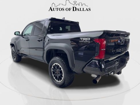 Used 2025 Toyota Tacoma TRD Off-Road AWD/4WD image 9