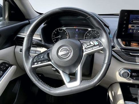 Used 2023 Nissan Altima 2.5 SL image 5