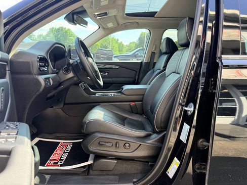 Used 2023 Honda Pilot Elite image 19