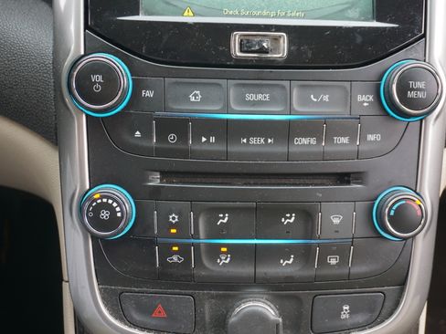 Used 2015 Chevrolet Malibu LT w/ Power Convenience Package image 11