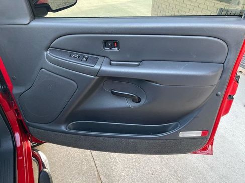 Used 2005 GMC Sierra 1500 SLE w/ Light Duty Power Package image 42