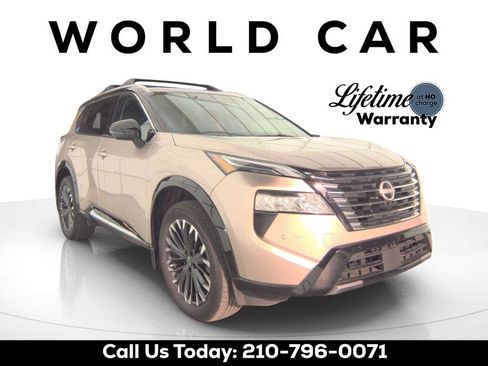 Used 2025 Nissan Rogue Platinum FWD image 1
