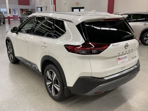 Used 2023 Nissan Rogue SL w/ SL Premium Package image 7