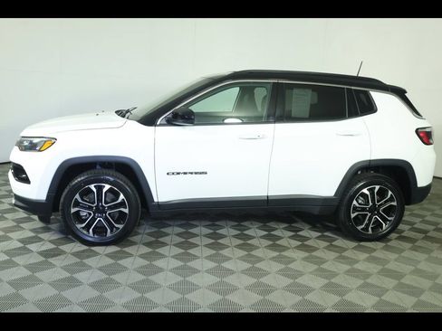 Used 2023 Jeep Compass Limited AWD/4WD image 17